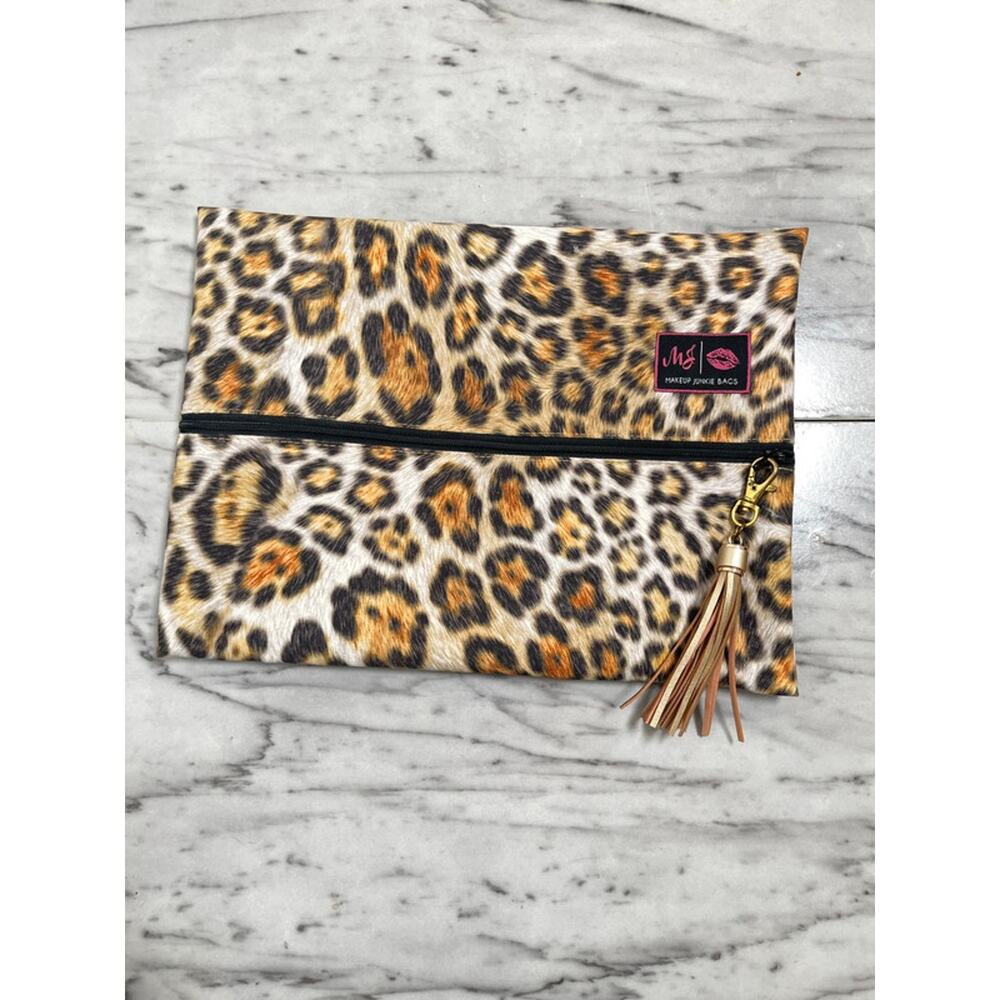 Makeup Junkie Bags Wild Lay Flat Cosmetic Bag  Size Large Leopard Cheetah Print